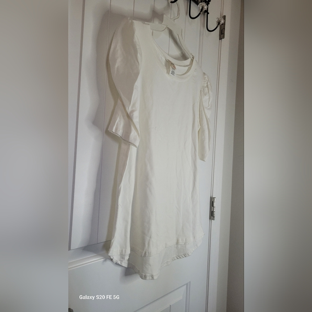 White Puff Sleeve Top